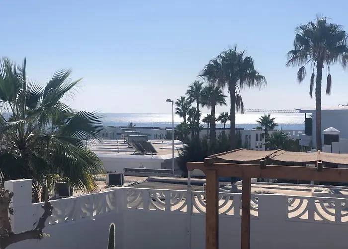 Sun & Sea Apartament *